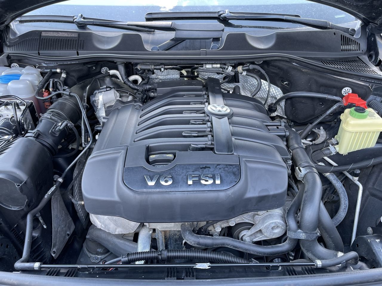 Used 2015 Dark Flint Met Volkswagen Sportline image 33