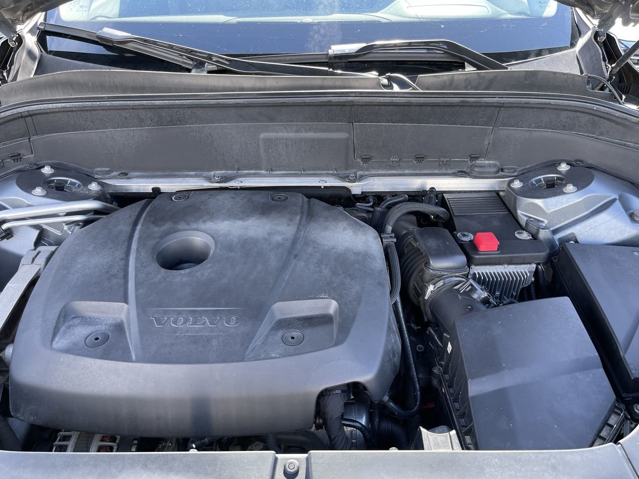 Used 2016 Osmium Grey Volvo T6 Momentum image 32