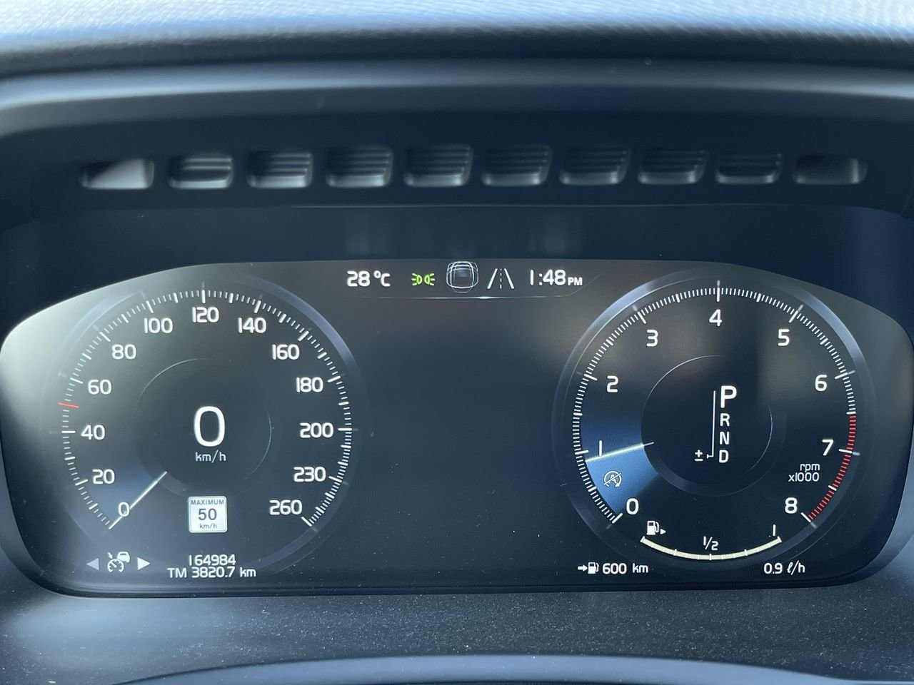 Used 2016 Osmium Grey Volvo T6 Momentum image 23