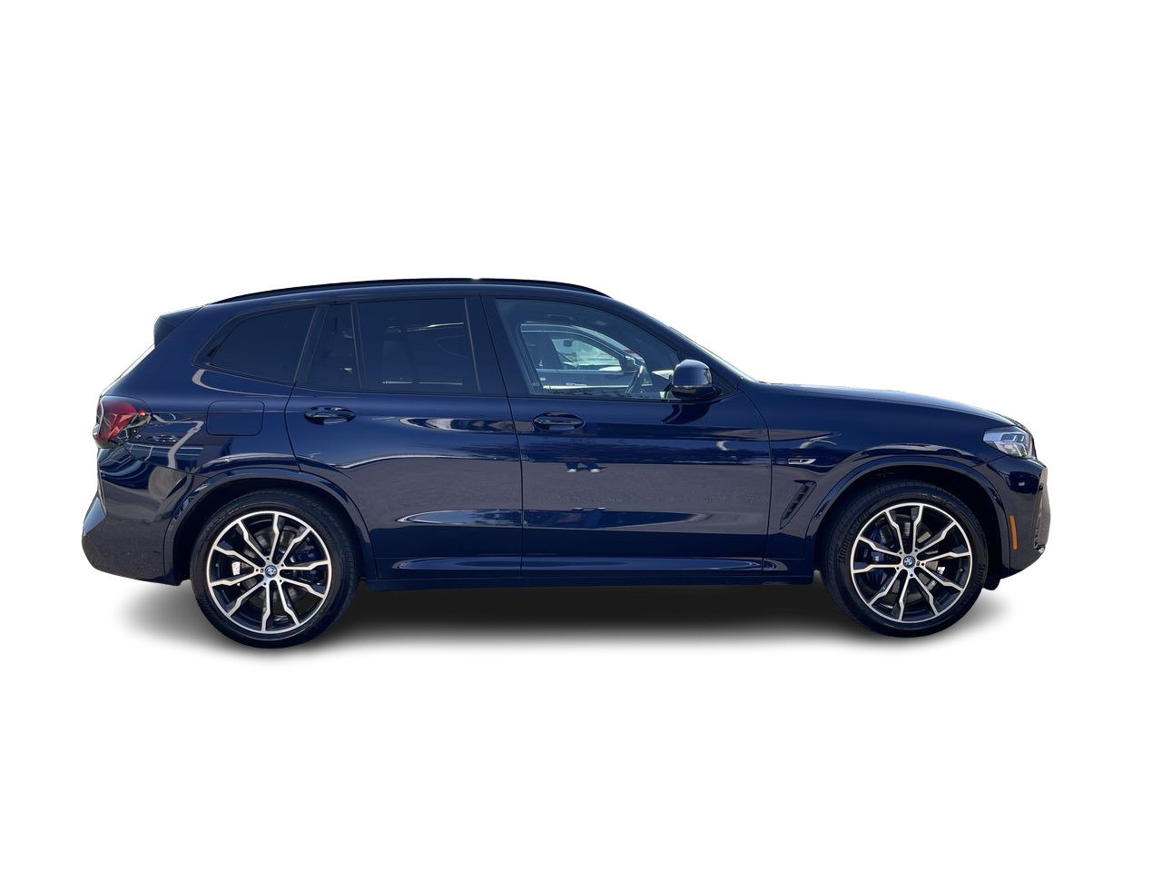 Used 2022  BMW XDrive30 Electric, MSport Package image 13