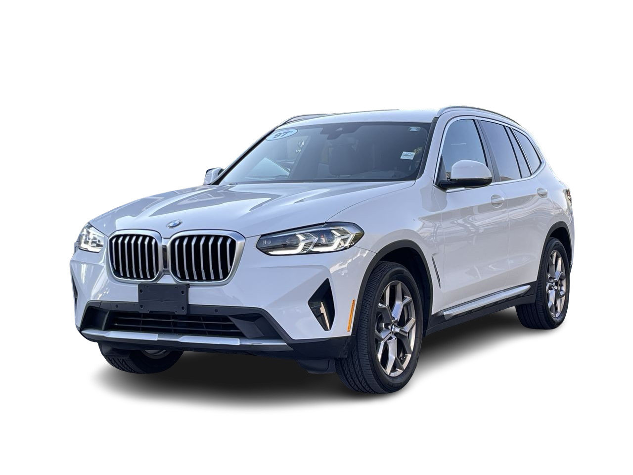 Used 2022  BMW XDrive30i - Premium Essential Package image 2