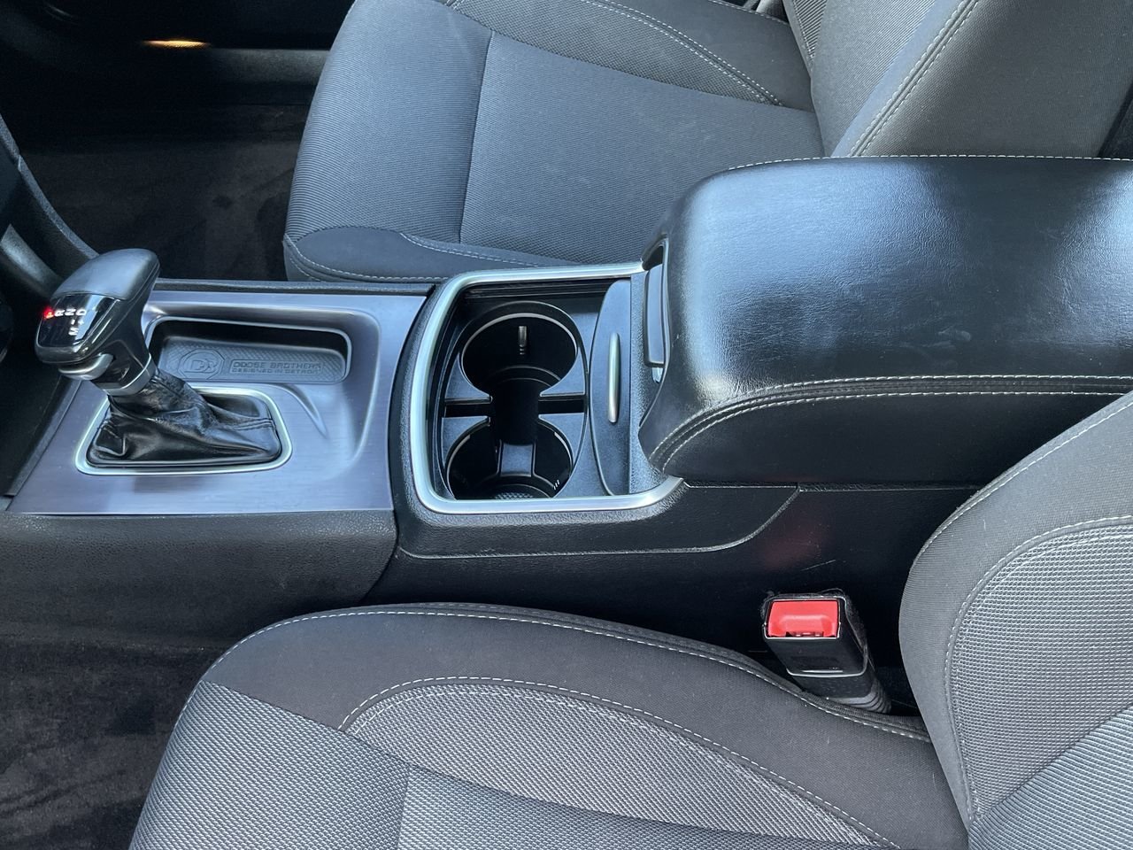 Used 2017  Dodge SE AWD image 27