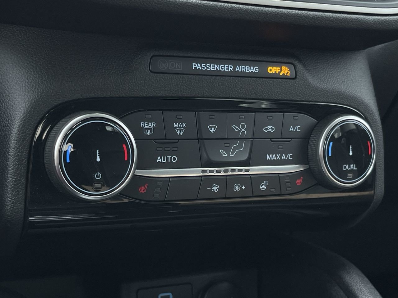 Used 2022  Ford SEL AWD 2.0L image 27
