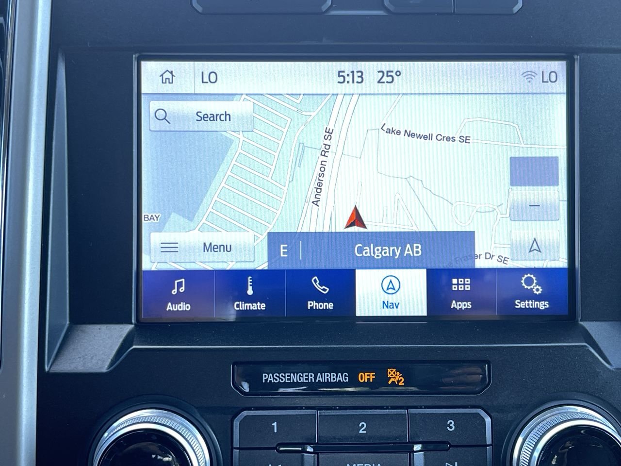 Used 2019 white Ford 4x4 - Supercrew Lariat image 26