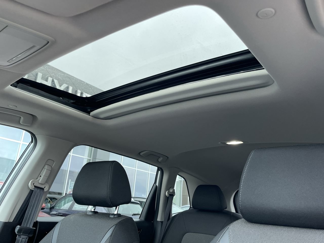 Used 2023  Honda Sport 4WD, Sunroof, Apple Carplay image 29