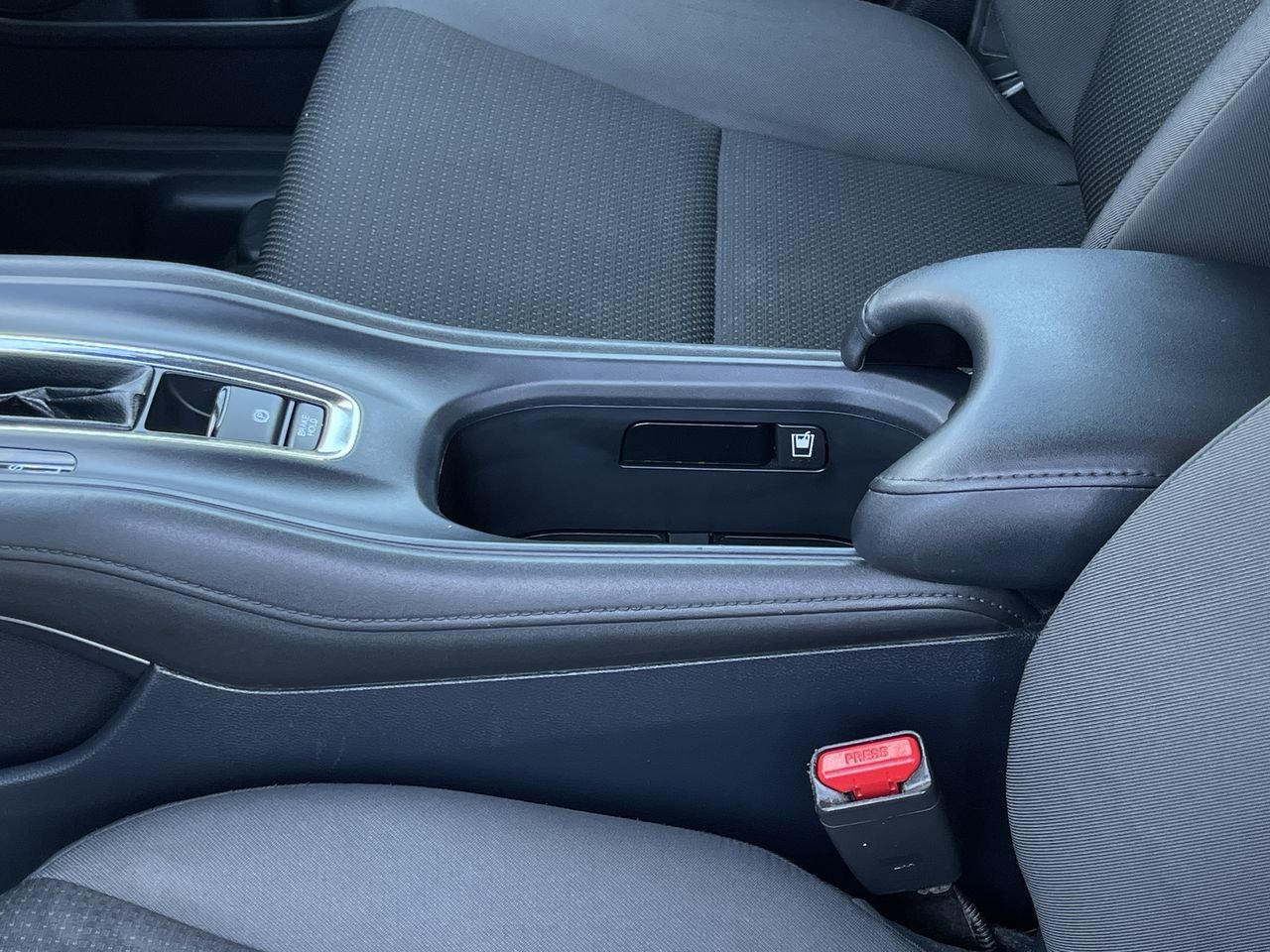 Used 2019  Honda LX HS 2WD CVT, Heated Seats image 27
