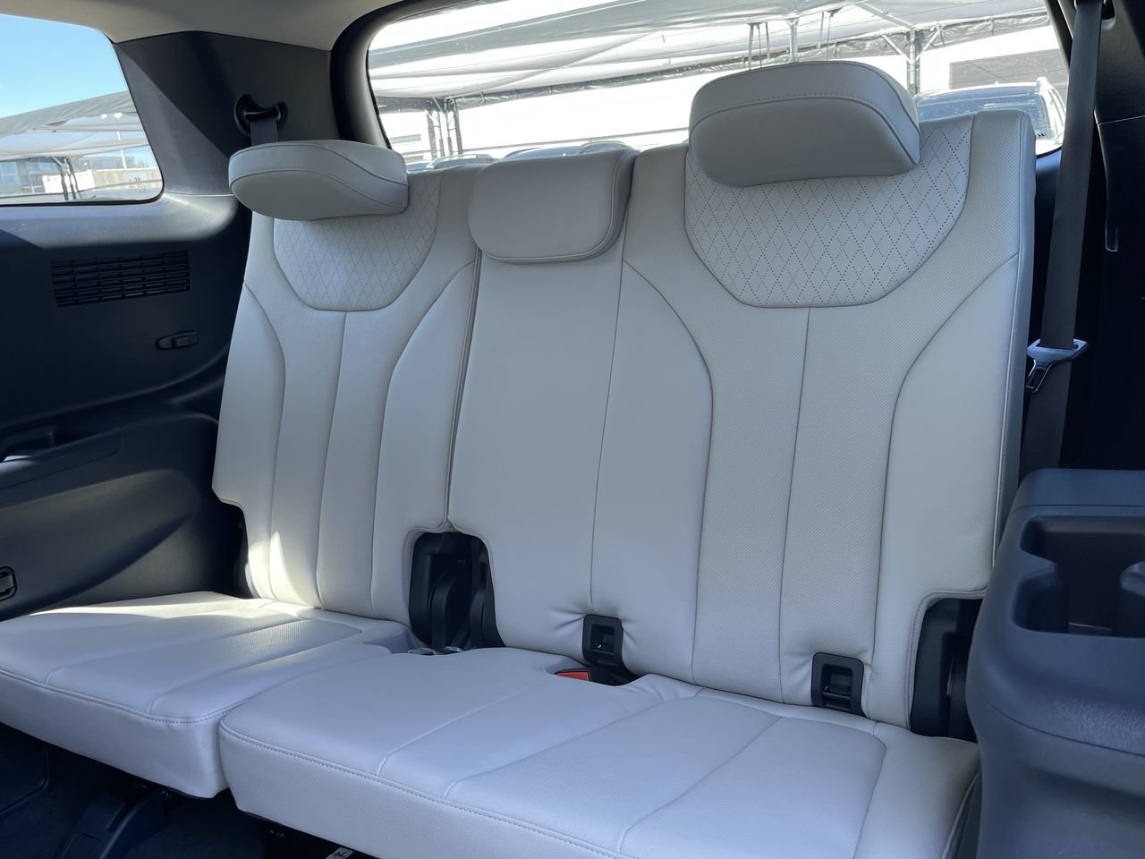 Used 2022 Hyper White Hyundai AWD Luxury 7 Passenger, Leather image 32