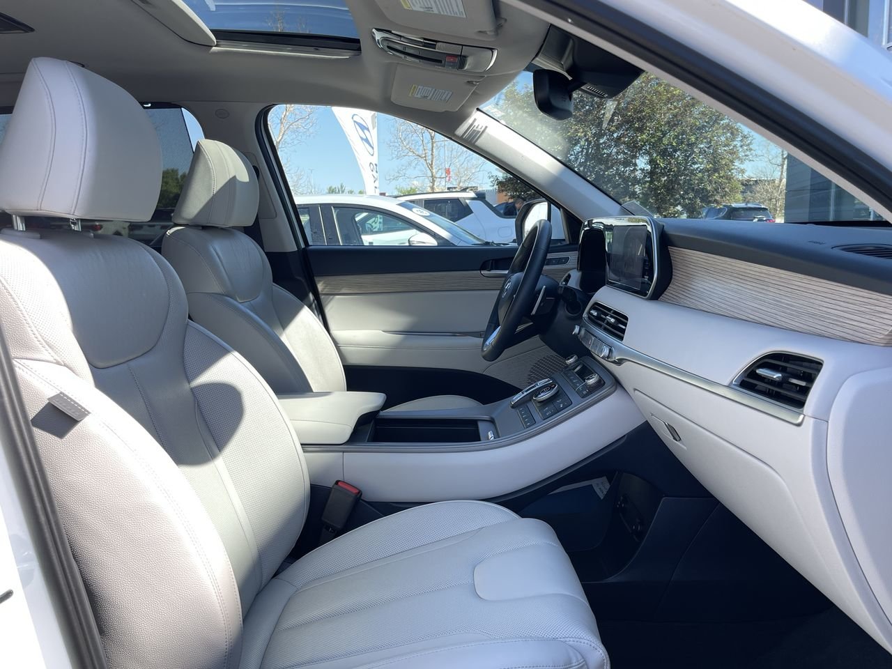 Used 2022 Hyper White Hyundai AWD Luxury 7 Passenger, Leather image 34