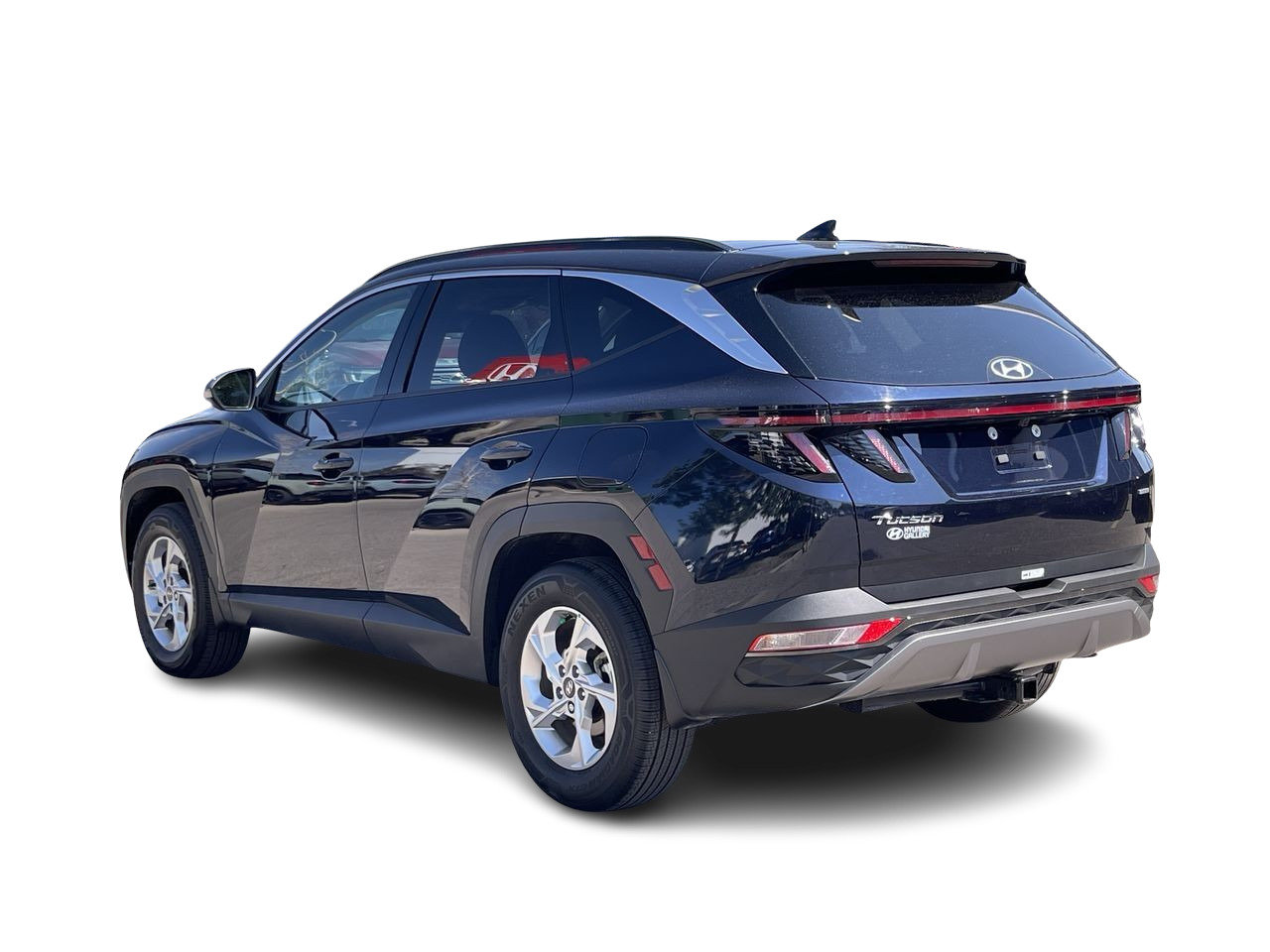 Used 2022  Hyundai AWD 2.5L Preferred w/ Trend Pkg image 7