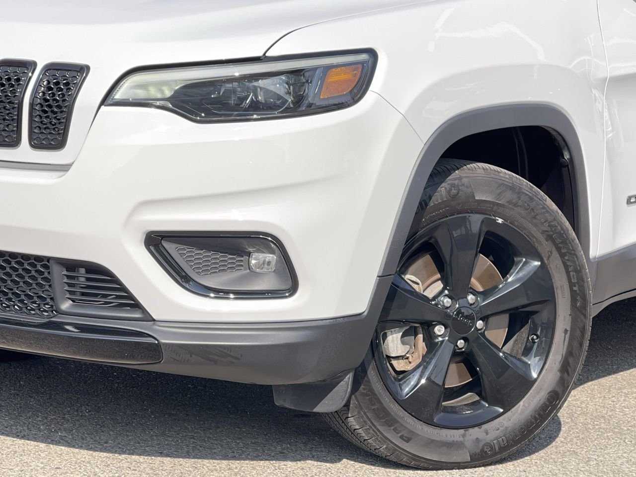 Used 2022  Jeep 4x4 Altitude image 18