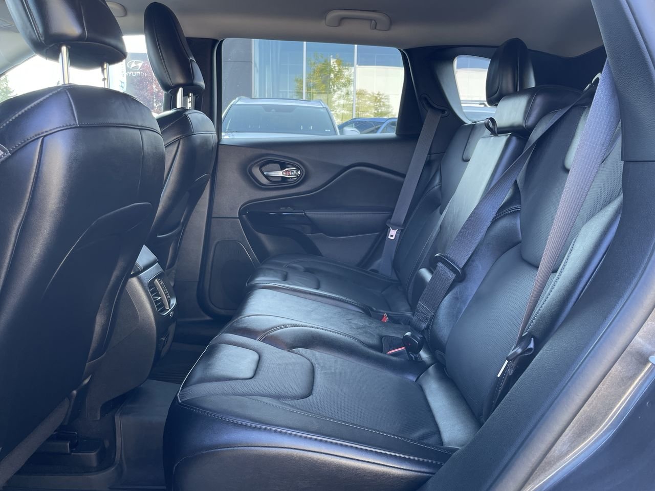 Used 2023  Jeep 4x4 Altitude W/ Safety Sensing Tech image 30