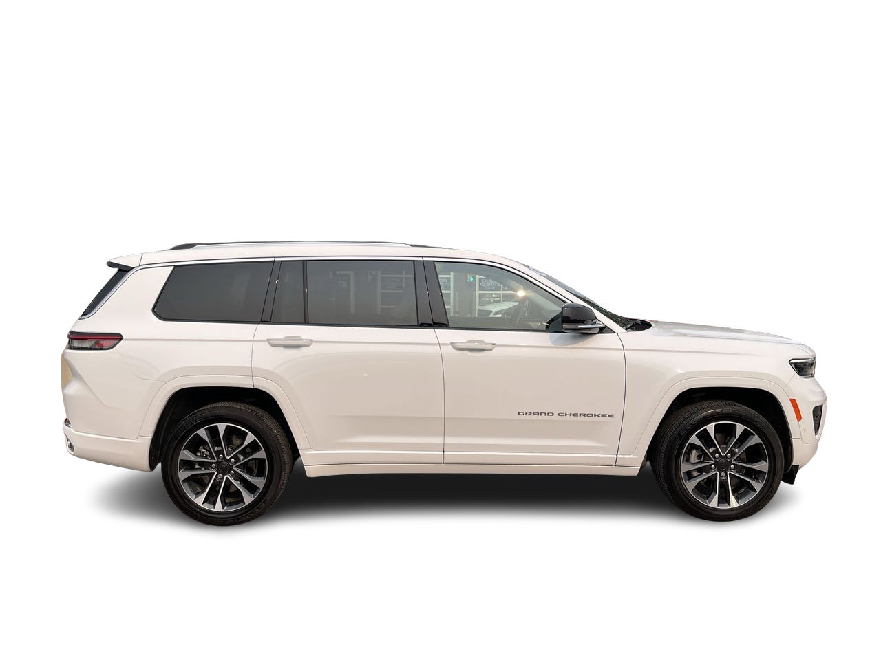 Used 2021 Bright White / Black Jeep L 4x4 V6 Overland, 7 Passenger, Leather image 13