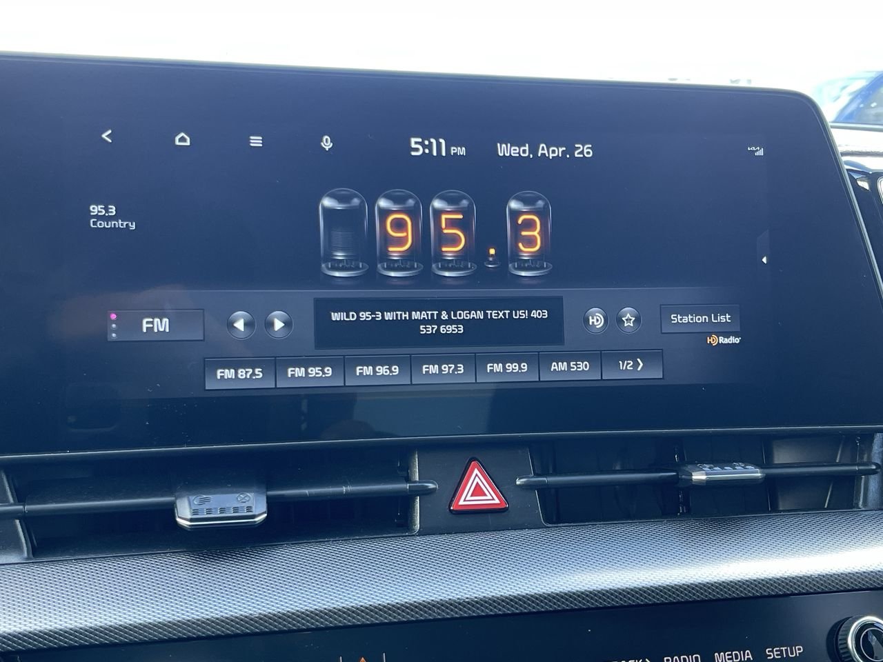 Used 2023  Kia HYBRID SX AWD, Leather, Sunroof image 24