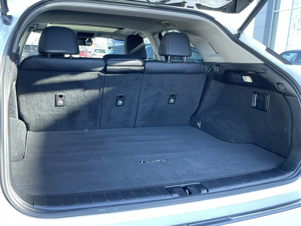 Used 2022  Lexus 350 AWD, Leather, Navi image 32