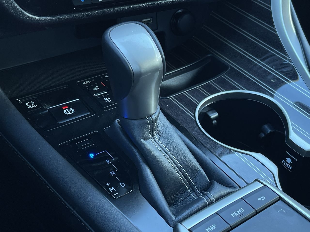 Used 2022  Lexus 350 AWD, Leather, Navi image 28