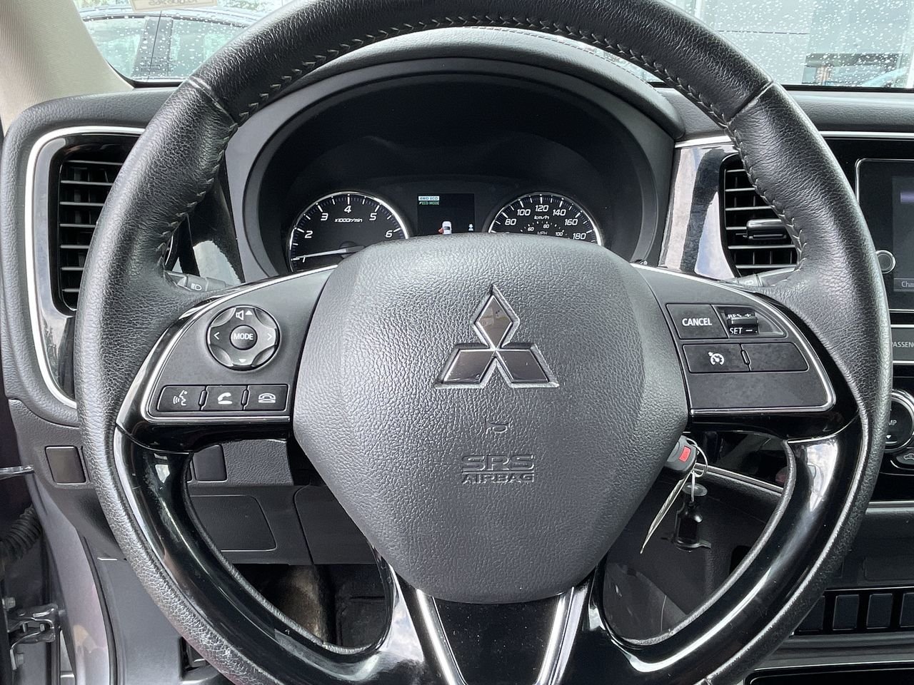Used 2019  Mitsubishi ES 4WD, Heated Seats, Backup Camera image 21