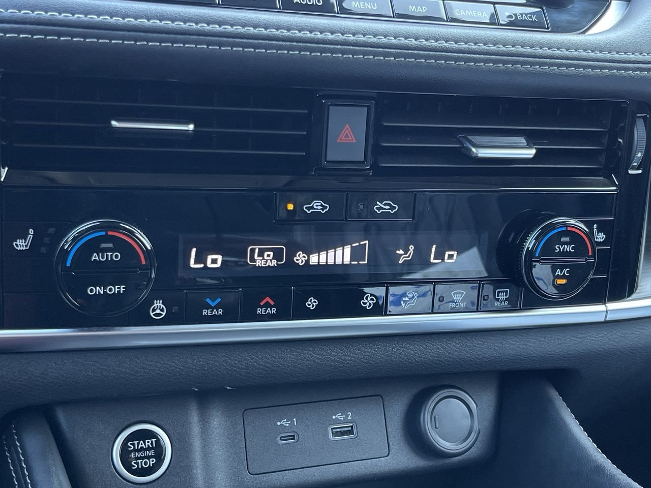 Used 2022  Nissan Platinum CVT image 27