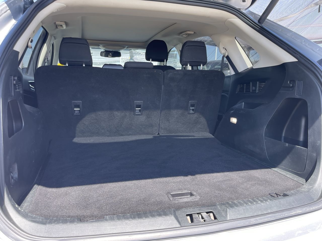 Used 2019  Ford SEL - AWD image 32