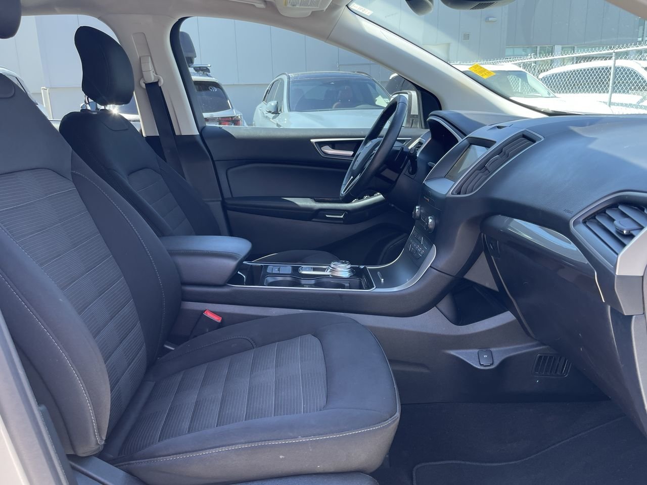 Used 2019  Ford SEL - AWD image 33