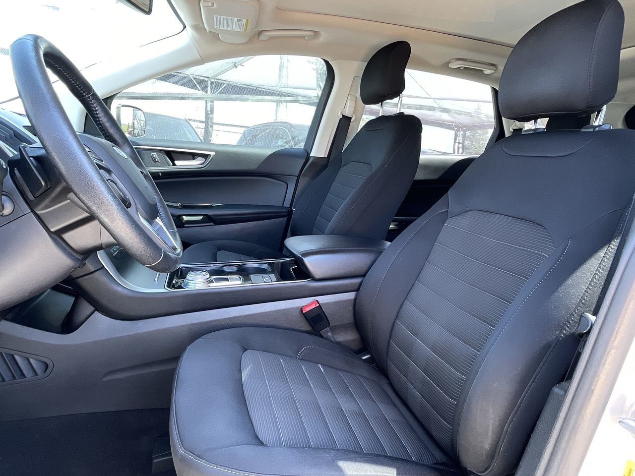 Used 2019  Ford SEL - AWD image 19