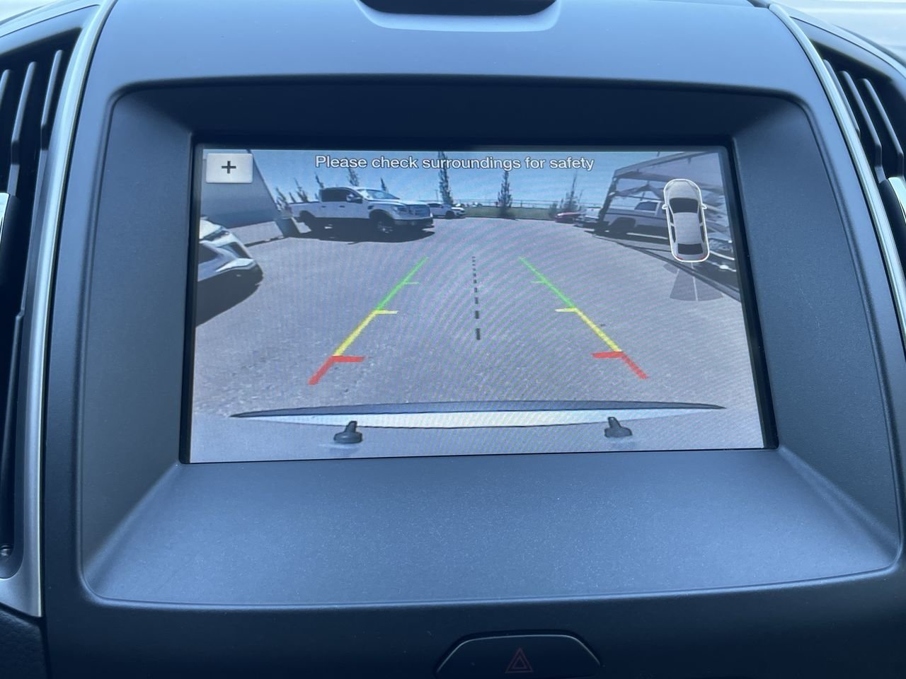 Used 2019  Ford SEL - AWD image 25