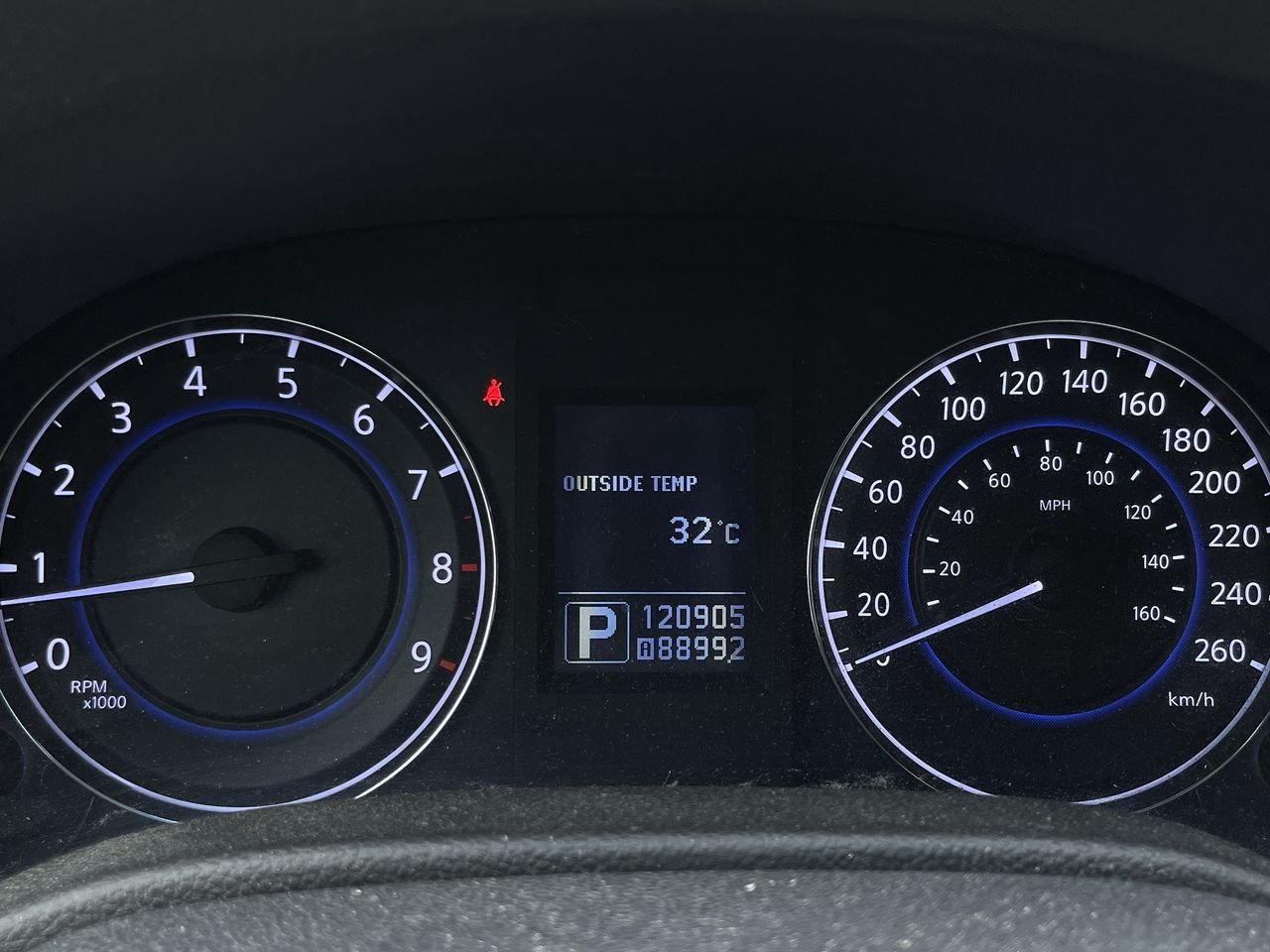 Used 2013 Malbec Black INFINITI Sedan AWD Sport image 10
