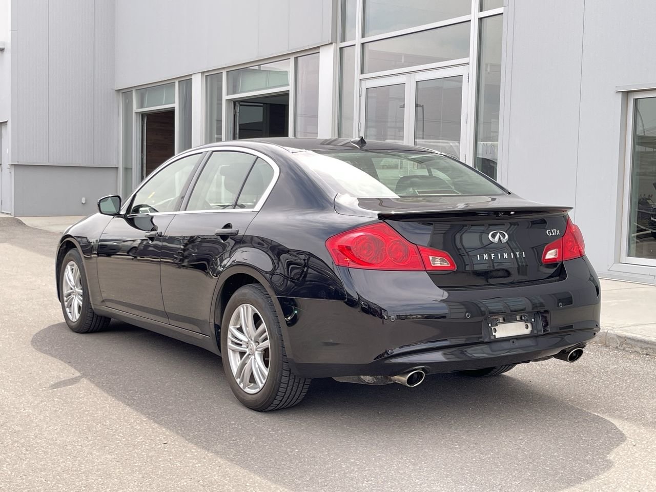 Used 2013 Malbec Black INFINITI Sedan AWD Sport image 5