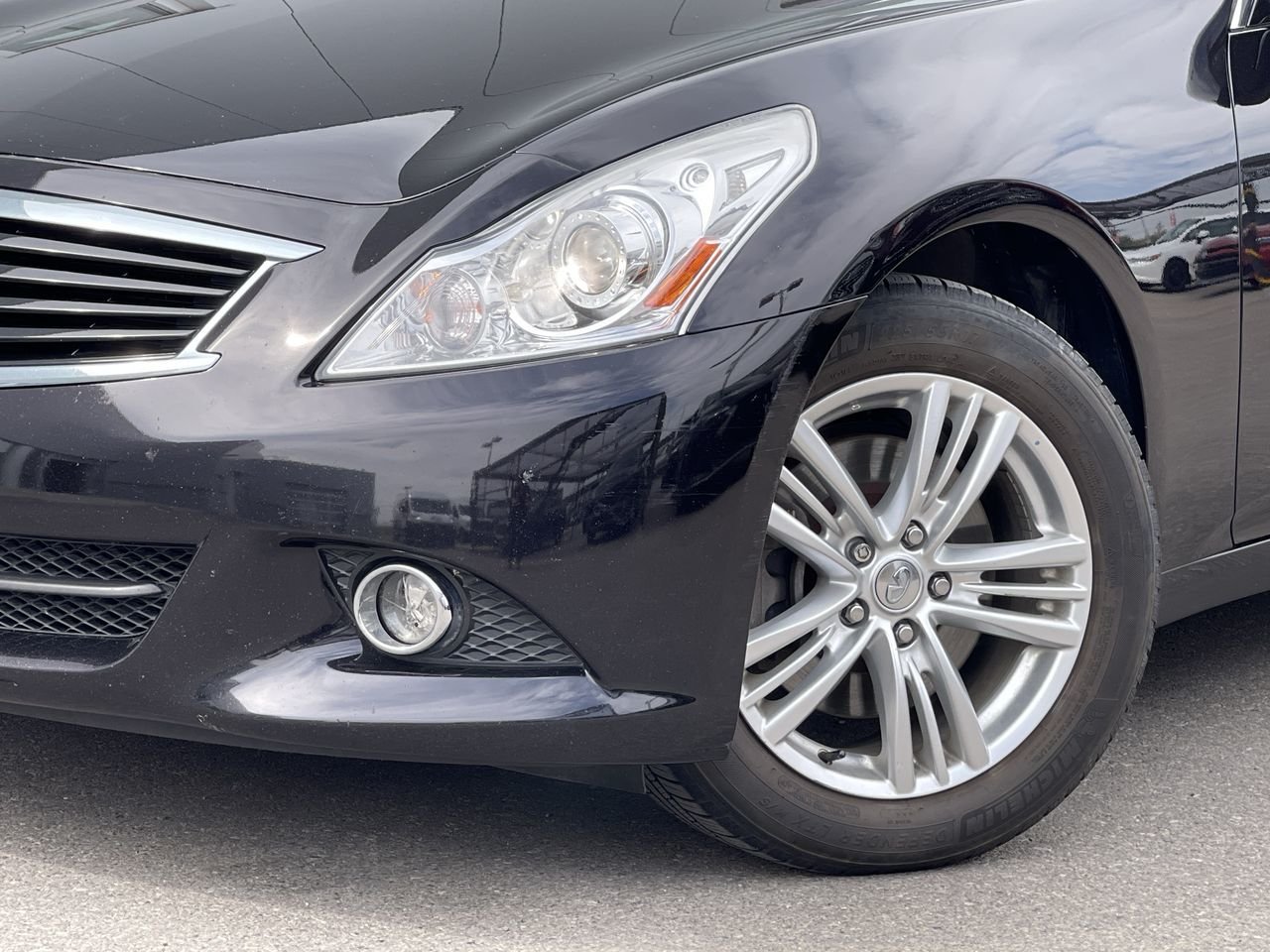 Used 2013 Malbec Black INFINITI Sedan AWD Sport image 6