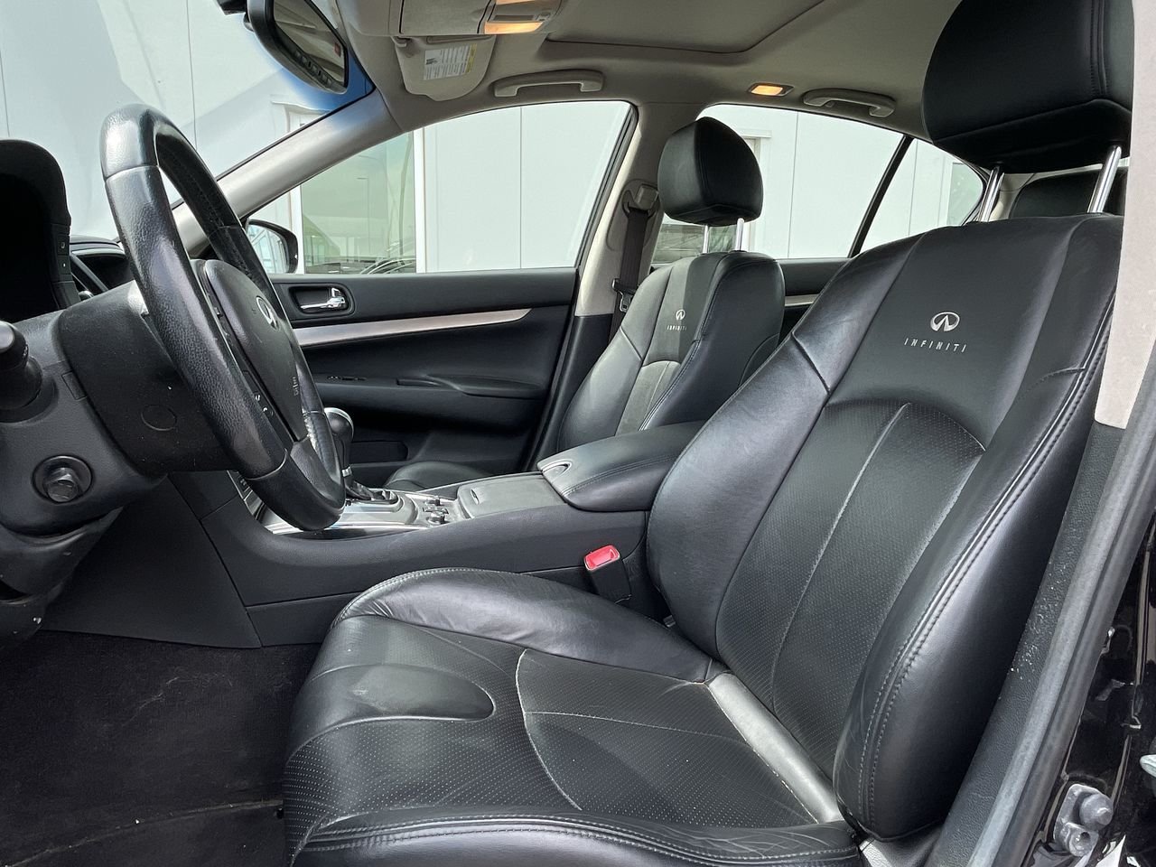 Used 2013 Malbec Black INFINITI Sedan AWD Sport image 7