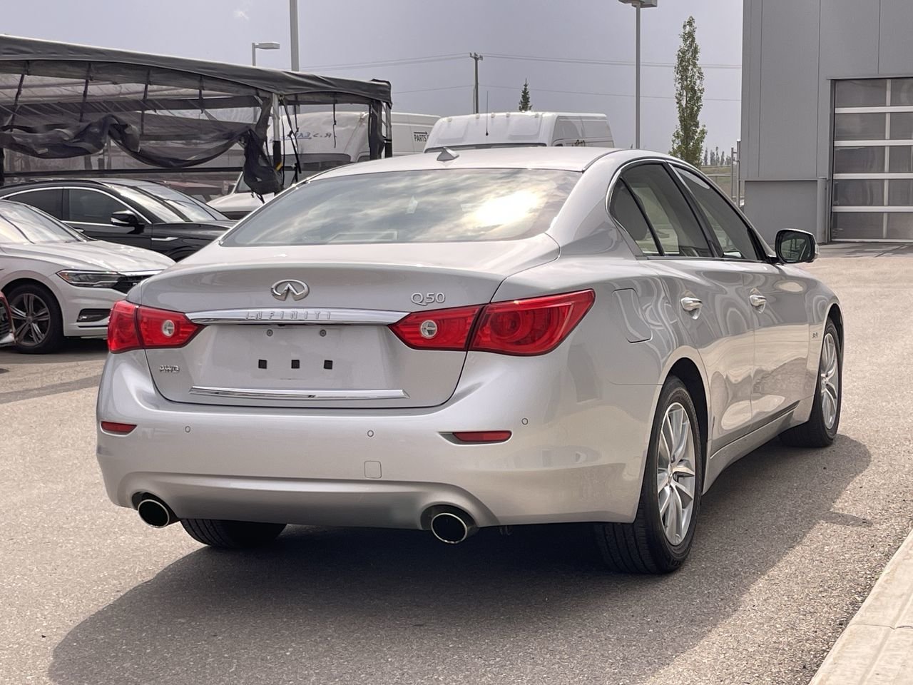 Used 2017 Platinum Ice Met INFINITI 3.0T AWD image 10