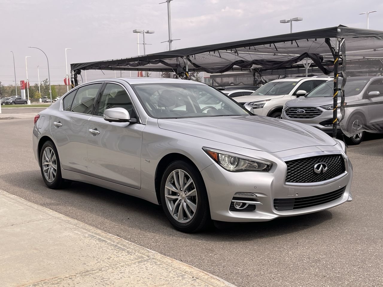 Used 2017 Platinum Ice Met INFINITI 3.0T AWD image 15