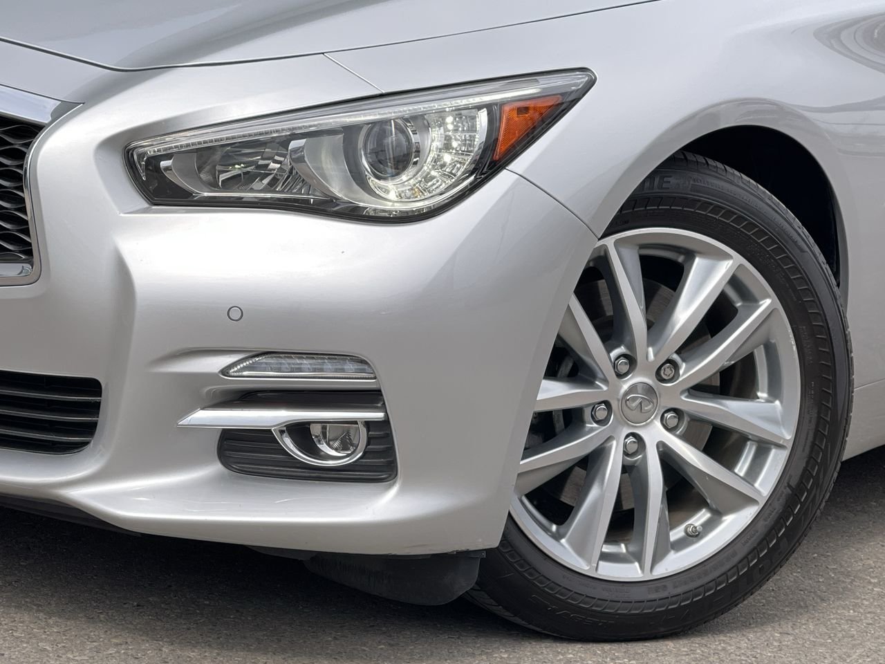 Used 2017 Platinum Ice Met INFINITI 3.0T AWD image 18
