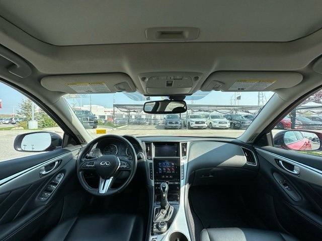 Used 2021 Dynamic Sunstone Red Met INFINITI LUXE image 2