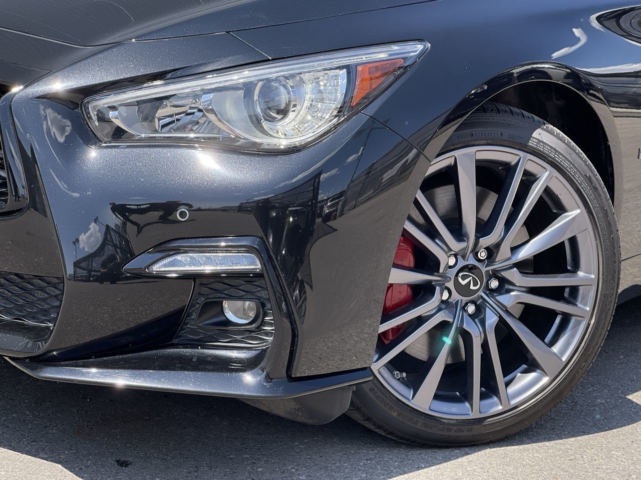 Used 2022 Midnight Black Pearl INFINITI Red Sport I-Line ProActive image 18