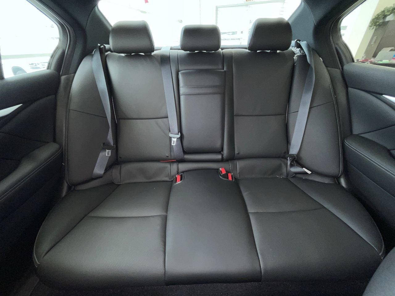 Used 2022 Midnight Black Pearl INFINITI Sport Tech image 23