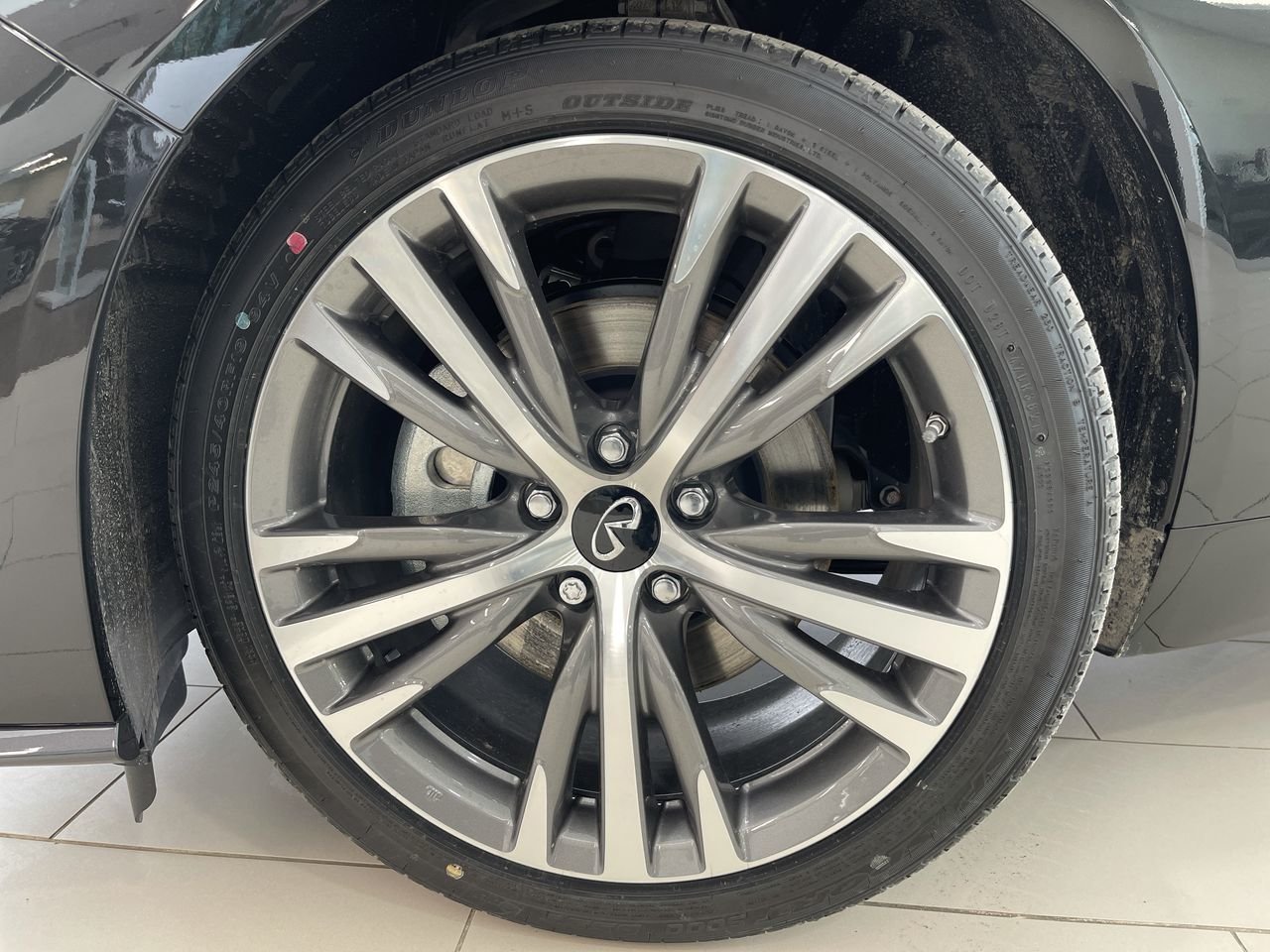 Used 2022 Midnight Black Pearl INFINITI Sport Tech image 10