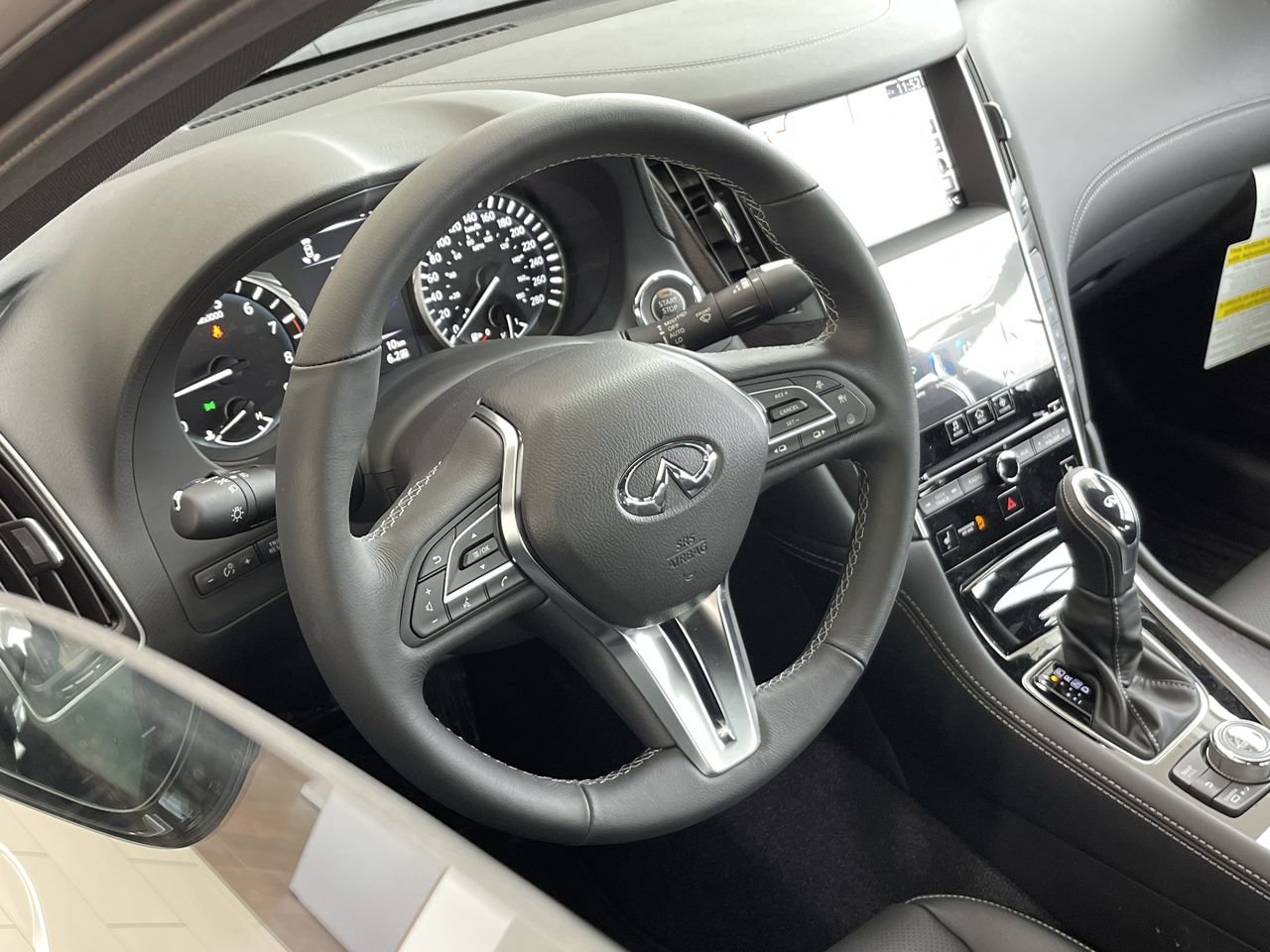 Used 2022 Midnight Black Pearl INFINITI Sport Tech image 14