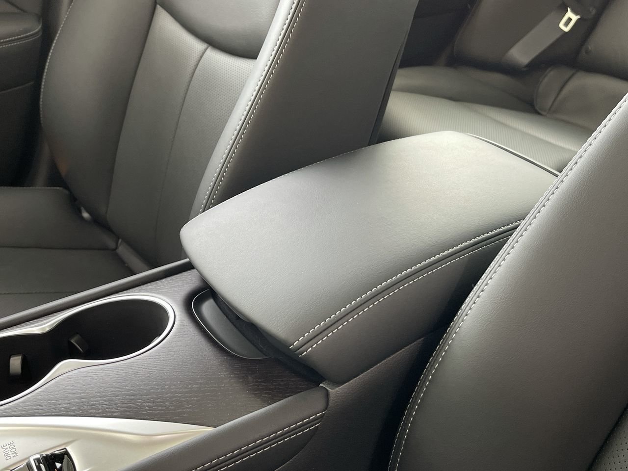 Used 2022 Midnight Black Pearl INFINITI Sport Tech image 21