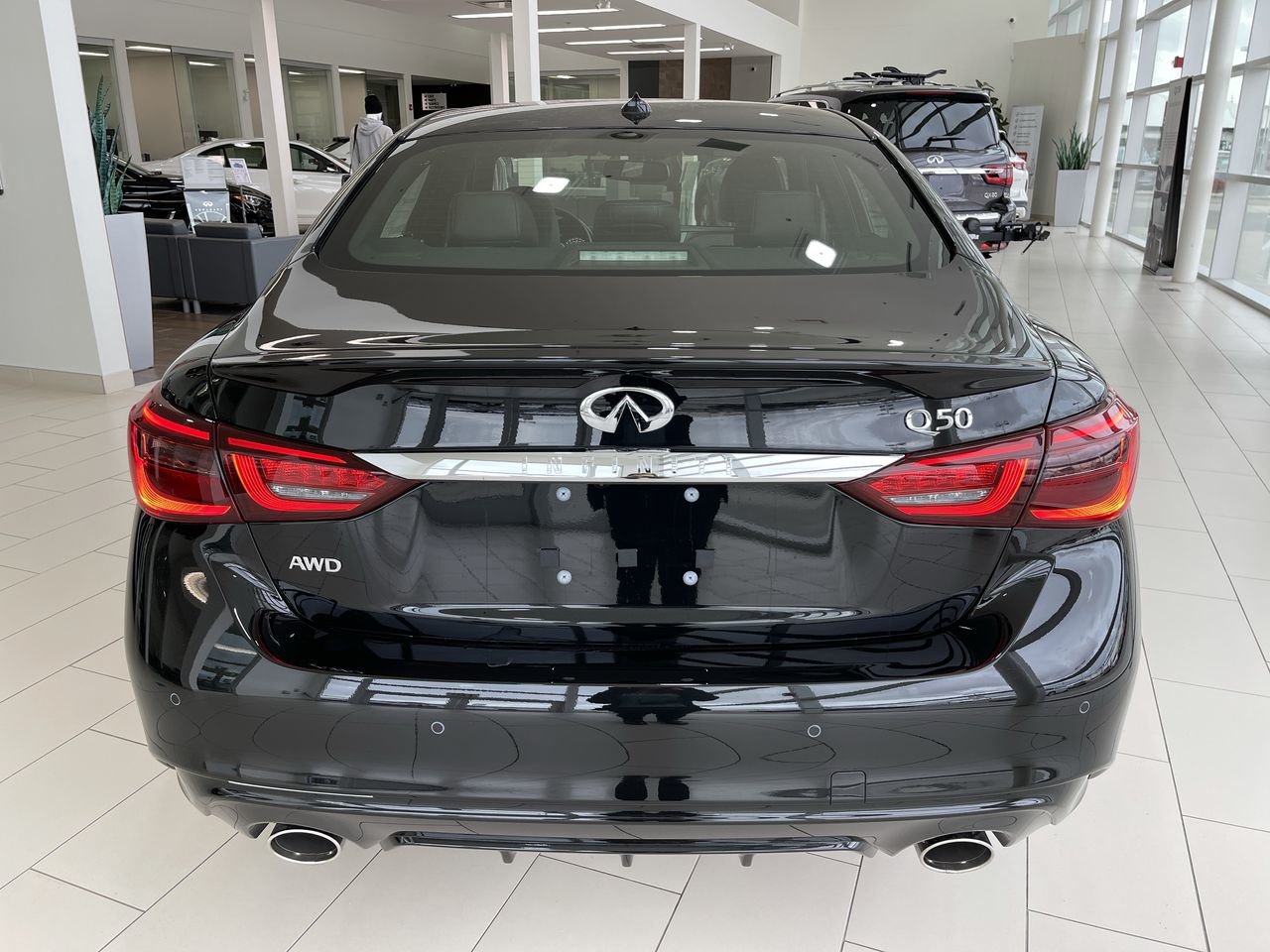 Used 2022 Midnight Black Pearl INFINITI Sport Tech image 5
