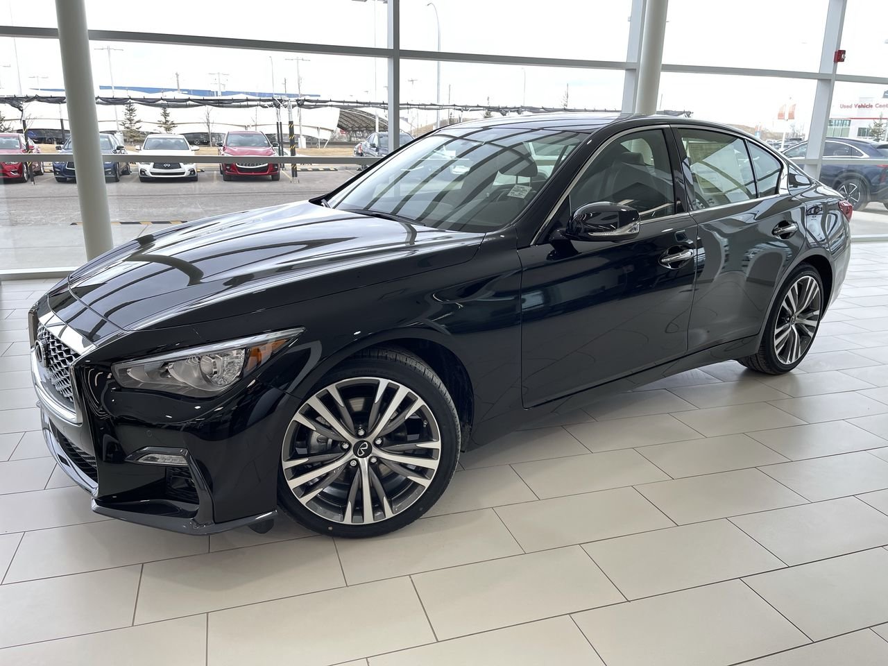 Used 2022 Midnight Black Pearl INFINITI Sport Tech image 2