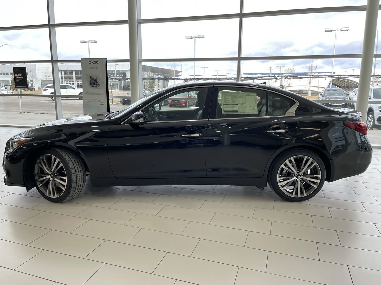 Used 2022 Midnight Black Pearl INFINITI Sport Tech image 3
