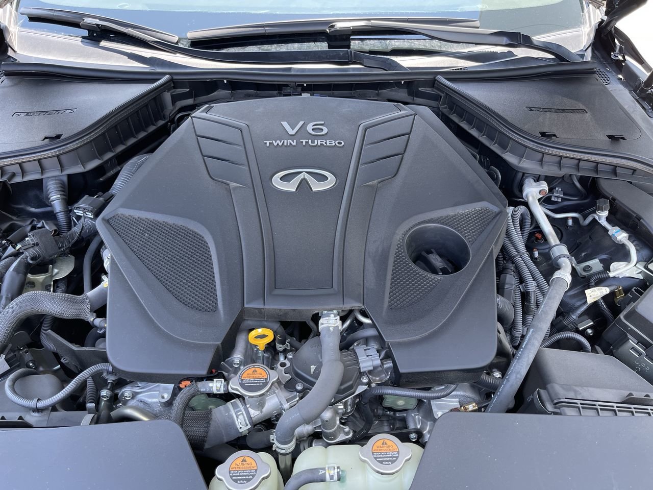 Used 2021 Midnight Black Pearl INFINITI 3.0T Luxe AWD image 34