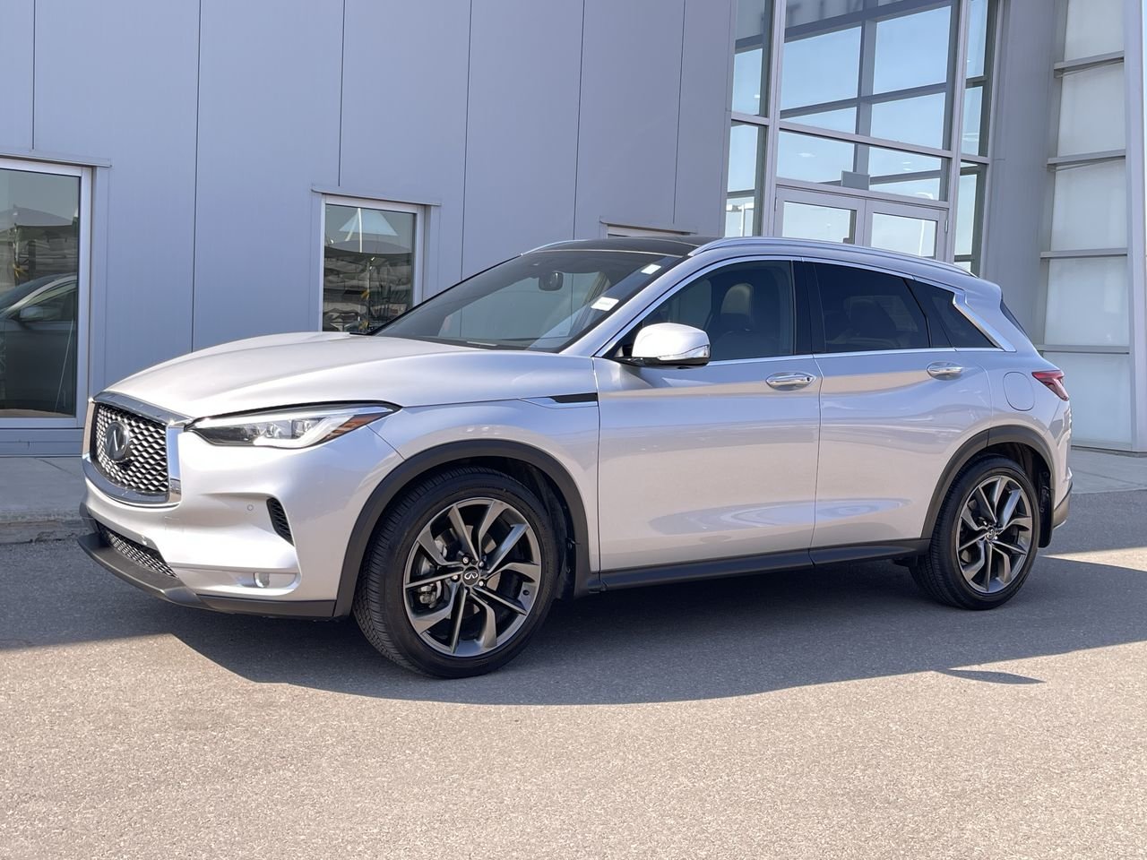 Used 2021 Liquid Platinum Met INFINITI 2.0T Sensory AWD image 4