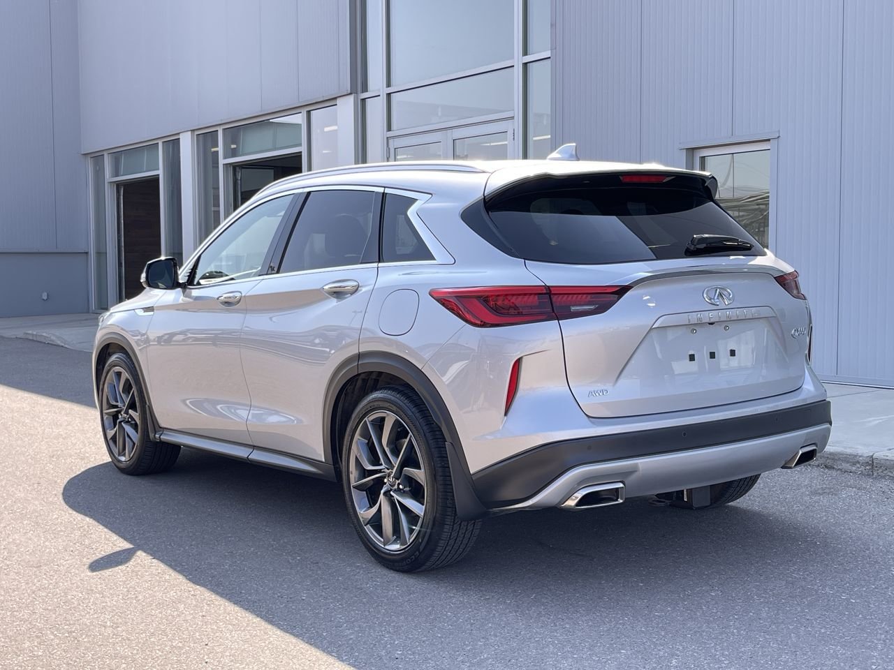 Used 2021 Liquid Platinum Met INFINITI 2.0T Sensory AWD image 7