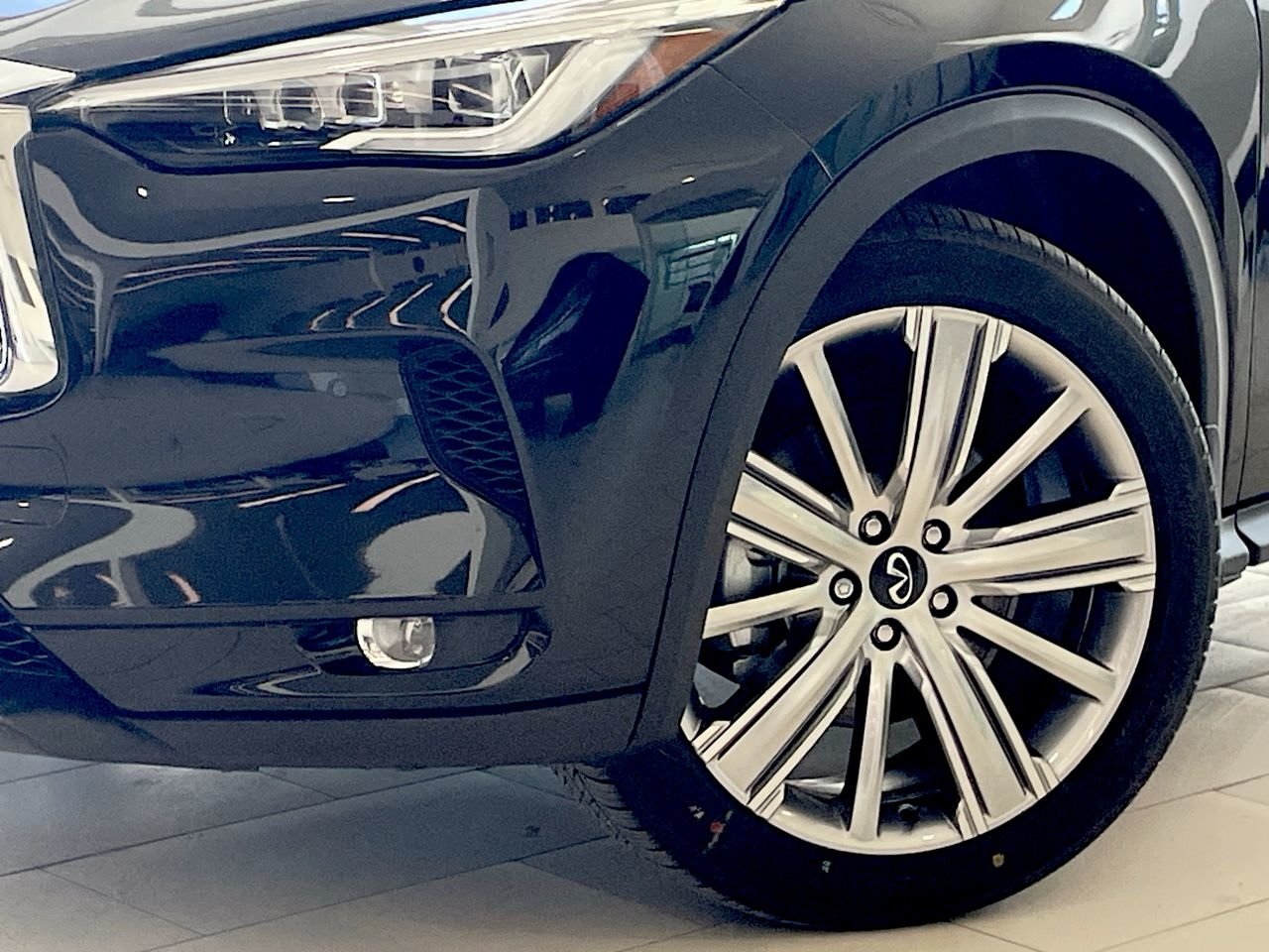 Used 2022 Black Obsidian INFINITI SENSORY AWD image 18
