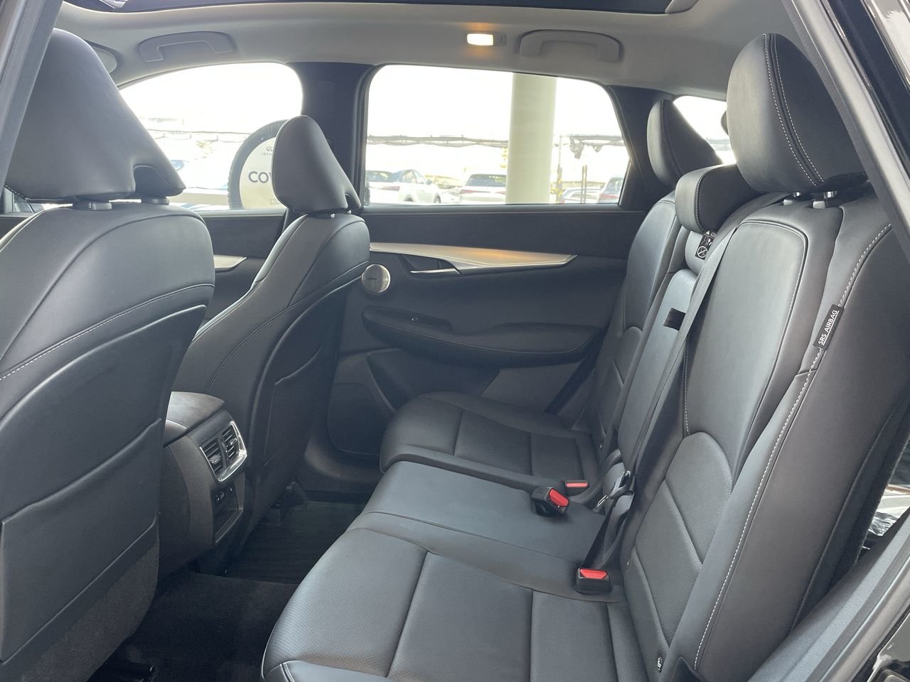Used 2022 Black Obsidian INFINITI SENSORY AWD image 31