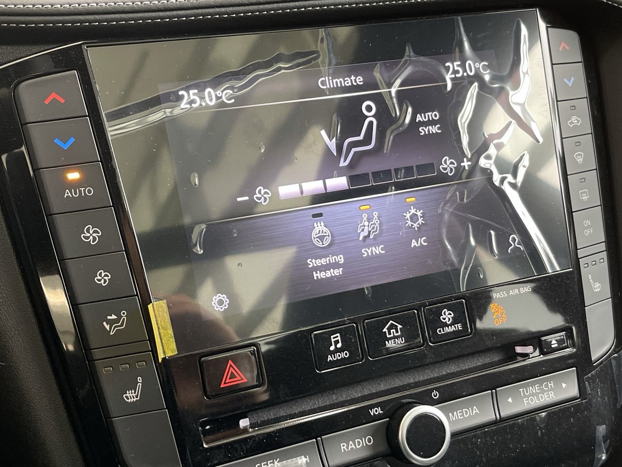 Used 2022 Majestic White Pearl INFINITI LUXE I-LINE AWD image 18