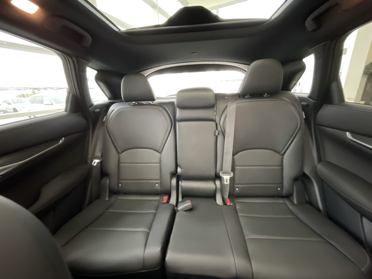 Used 2022 Majestic White Pearl INFINITI LUXE I-LINE AWD image 22