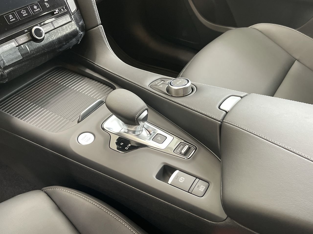 New 2022 Hermosa Blue Pearl INFINITI LUXE image 19