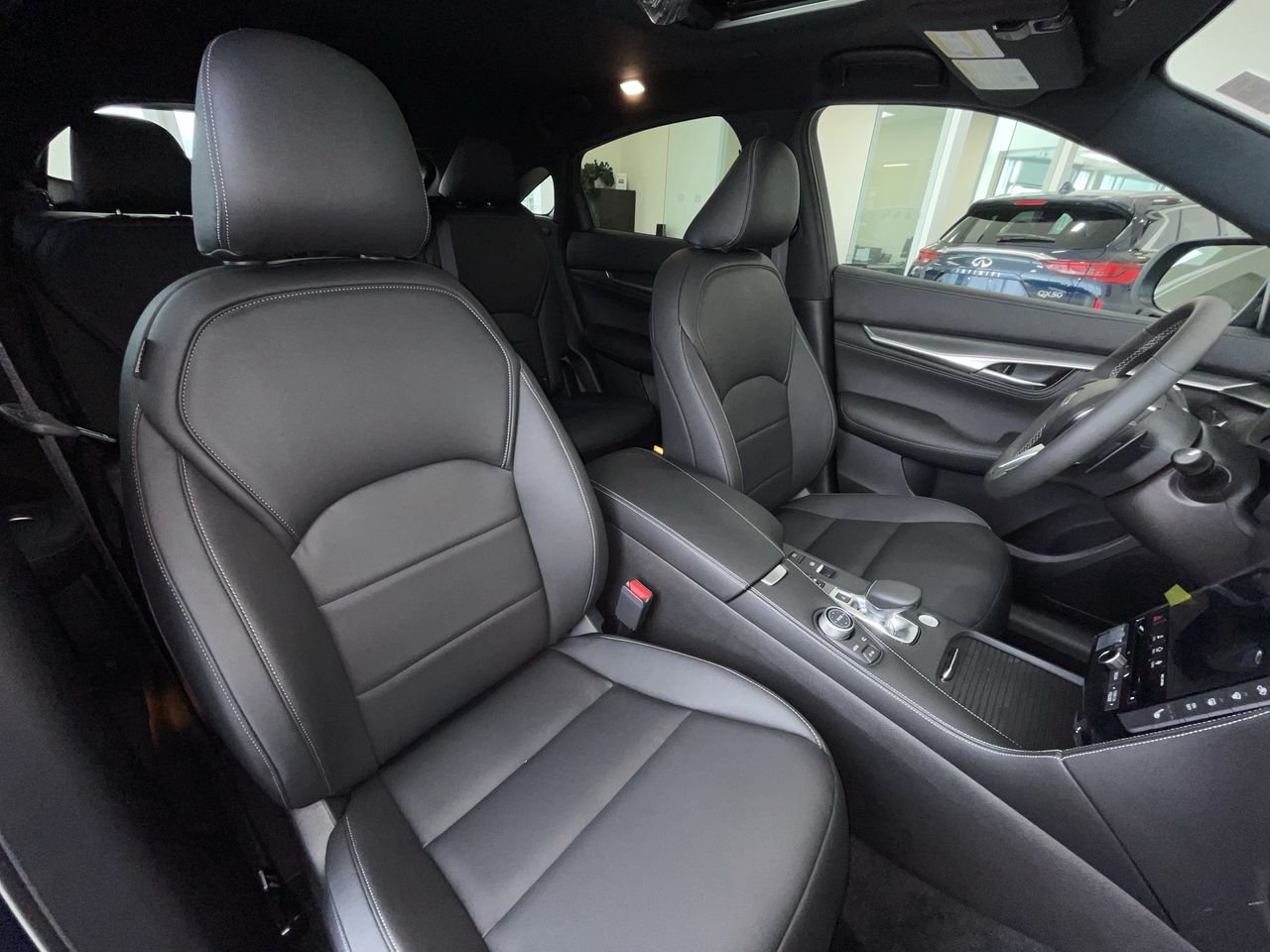 New 2022 Hermosa Blue Pearl INFINITI LUXE image 24